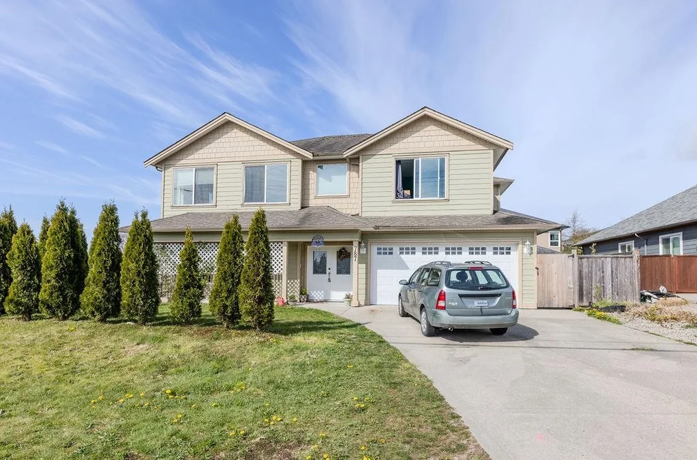House for sale at 787 North Road Gibsons British Columbia - MLS: R3095163
