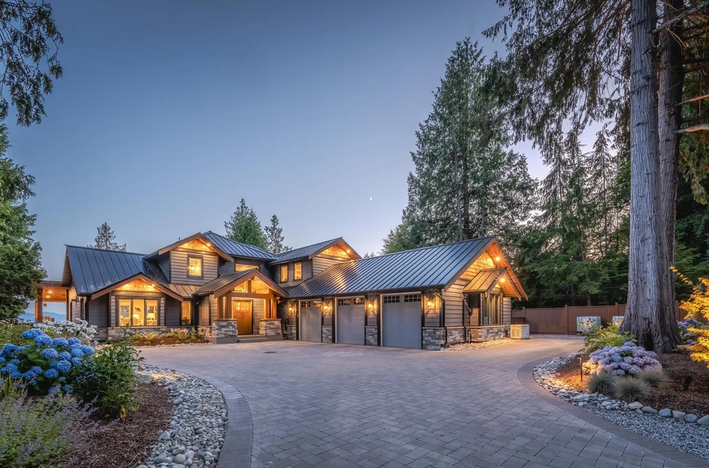 House for sale at 7891-7893 Redrooffs Road Halfmoon Bay British Columbia - MLS: R3090030