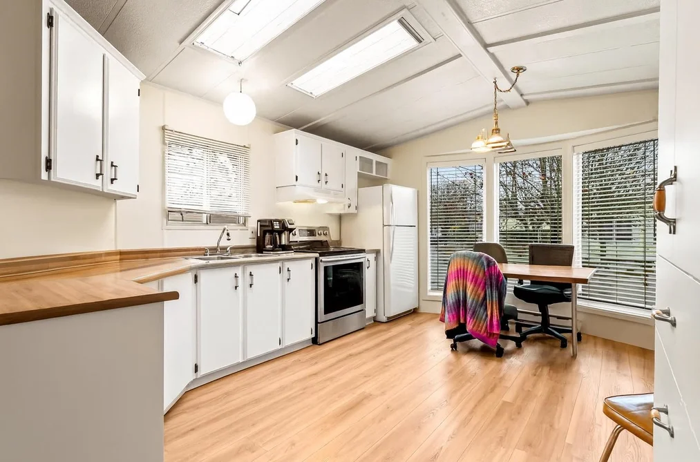 79 145 KING EDWARD STREET, Coquitlam BC V3K 6M7, Coquitlam BC — Residential for Sale - Photo 6