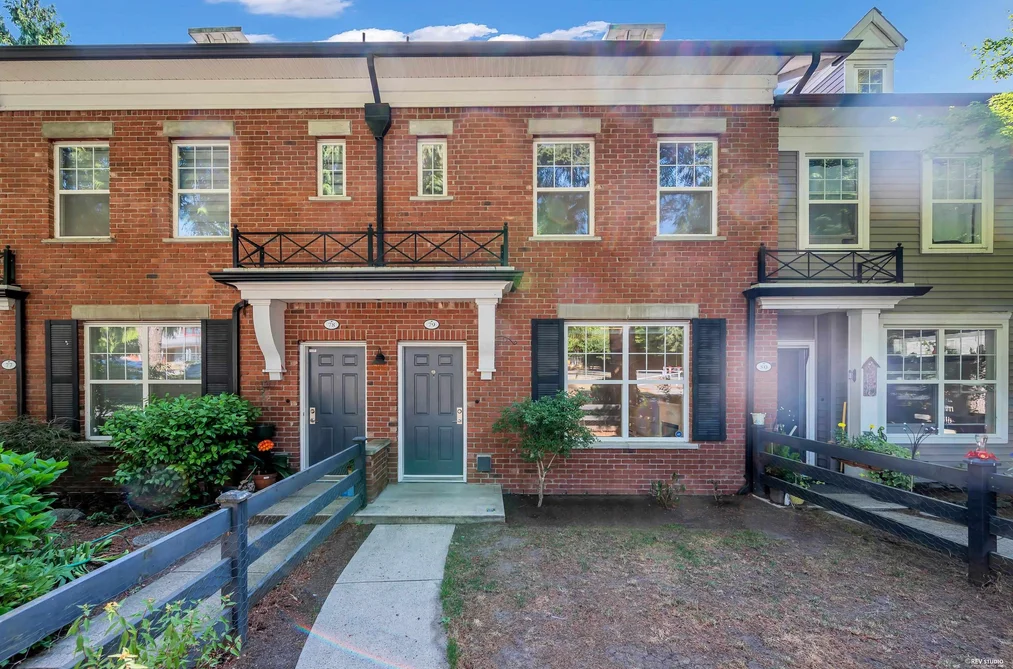 Townhouse for sale at 79 15075 60 Avenue Surrey British Columbia - MLS: R3145983