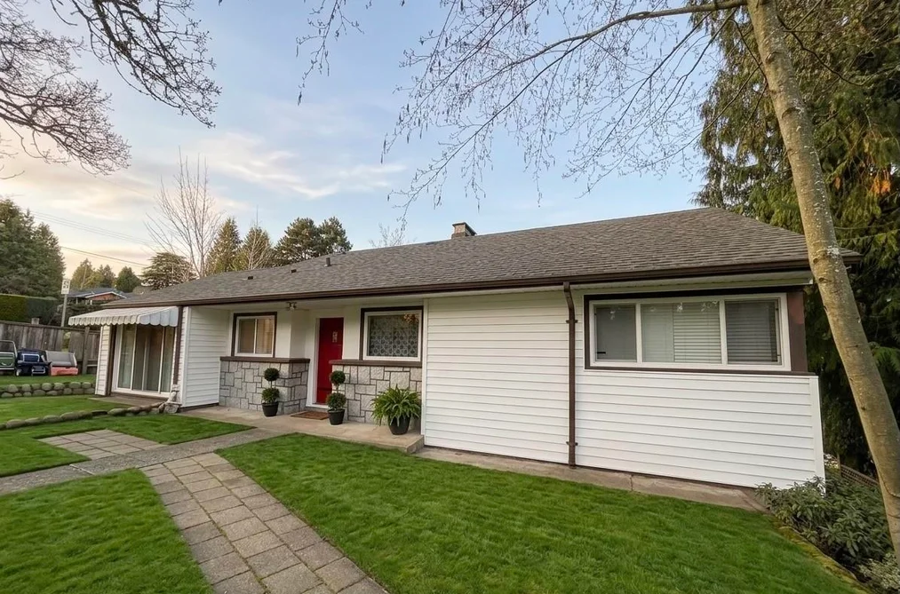 House for sale at 790 15th Street West Vancouver British Columbia - MLS: R3106113