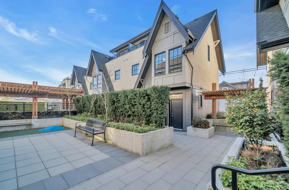 Townhouse for sale at 7901 Oak Street Vancouver British Columbia - MLS: R3126408