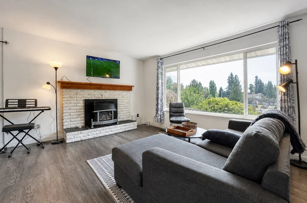 7912 Burdock Street, Mission, BC - MLS: R3162047 - Photo 7 7912 Burdock Street, Mission, BC - MLS: R3162047 - Photo 7