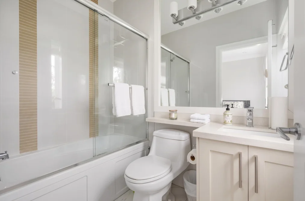 7936 Main Street, Vancouver, BC - Half Duplex for Sale - Photo 10 of 33 7936 Main Street, Vancouver, BC - Half Duplex for Sale - Photo 10 of 33