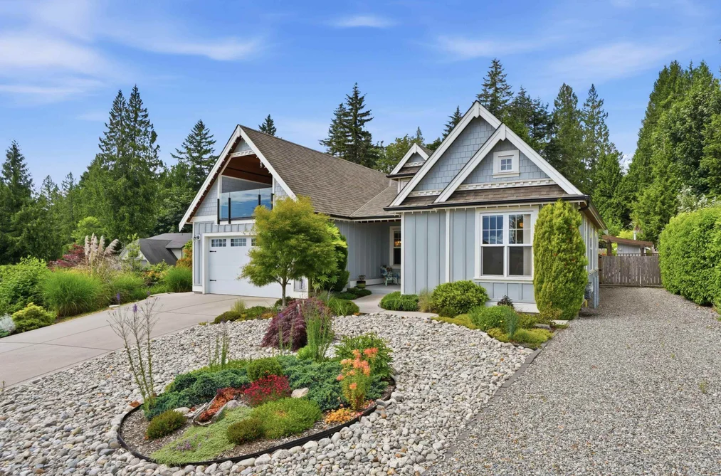 795 MADISON PLACE, Gibsons BC V0N 1V1, Gibsons BC — Residential for Sale — Photo 2 of 38
