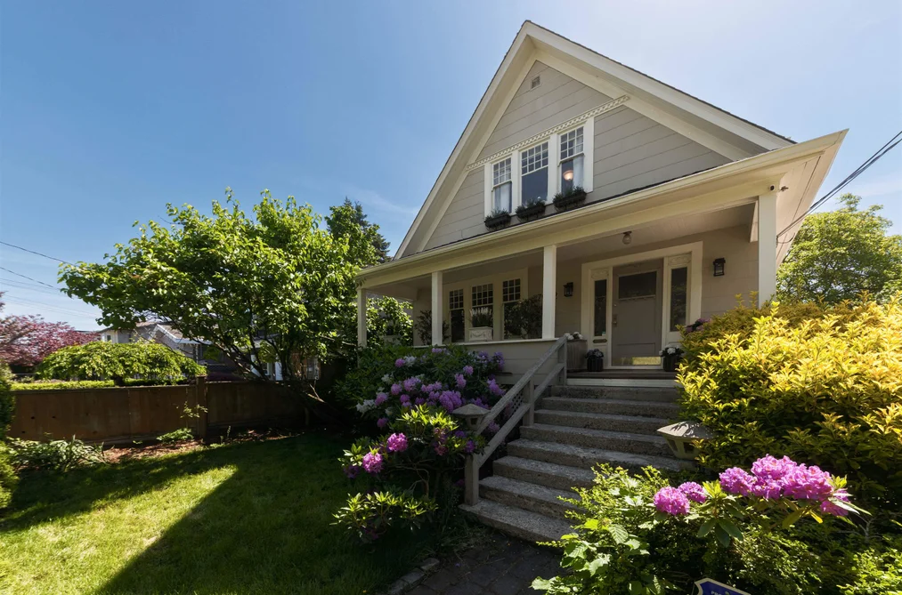 House for sale at 7952 15th Avenue Burnaby British Columbia - MLS: R3149404