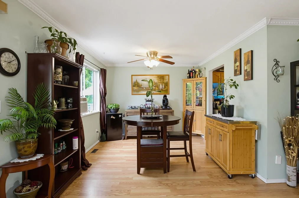 7957 BURDOCK STREET, Mission BC V2V 4Y5, Mission BC — Residential for Sale — Photo 8 of 40