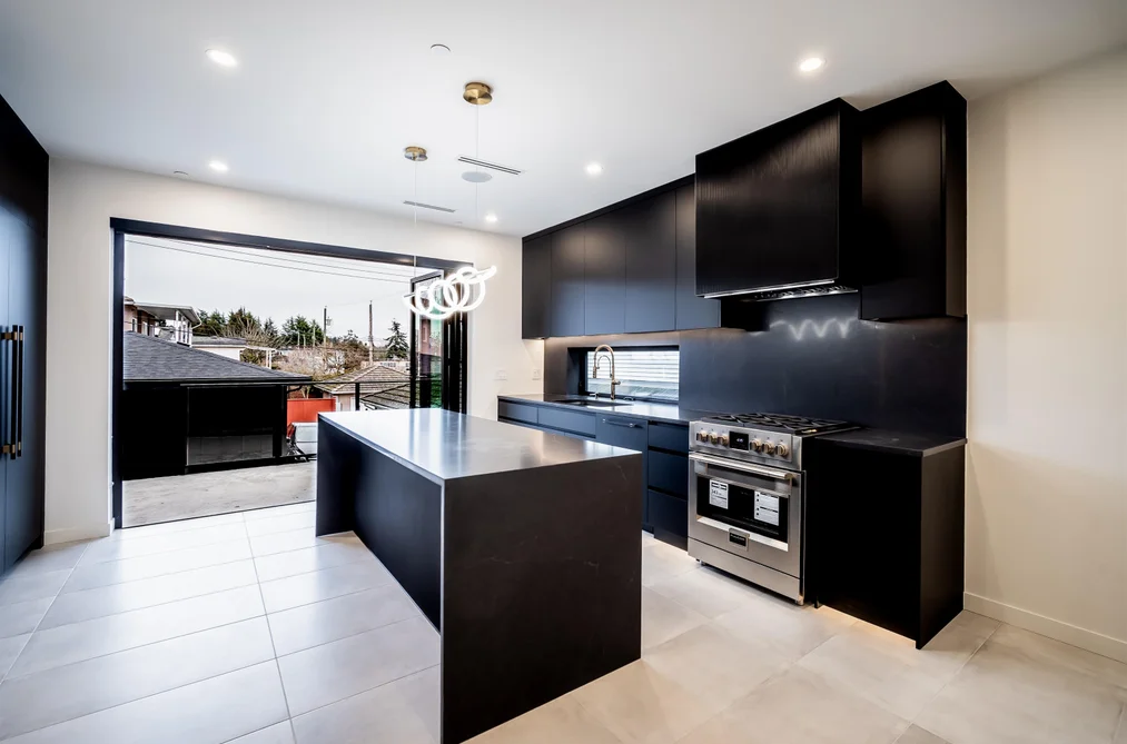 7962 INVERNESS STREET, Vancouver BC V5X 4H7, Vancouver BC — Residential for Sale - Photo 2