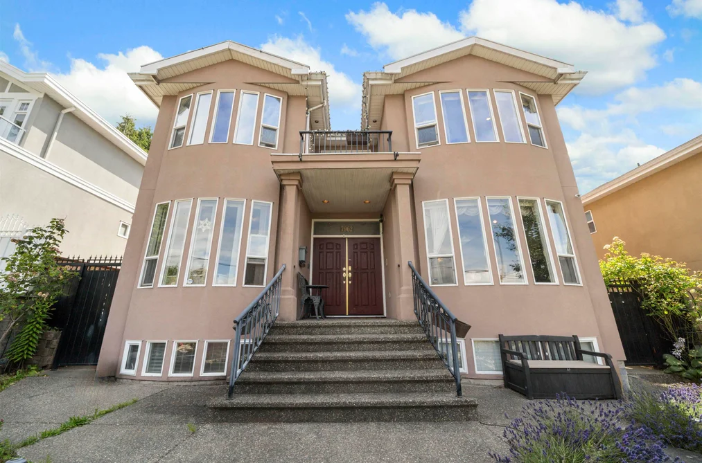 House for sale at 7962 Victoria Drive Vancouver British Columbia - MLS: R3121882