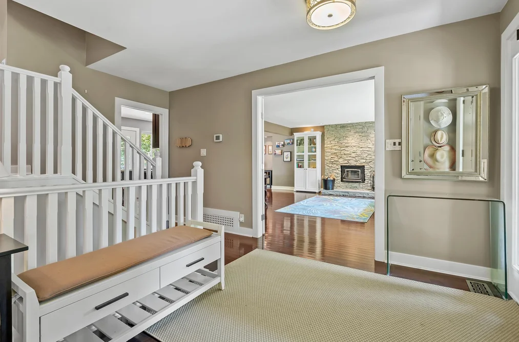7965 BURNFIELD CRESCENT, Burnaby, BC — Residential for Sale — Photo 12 of 36