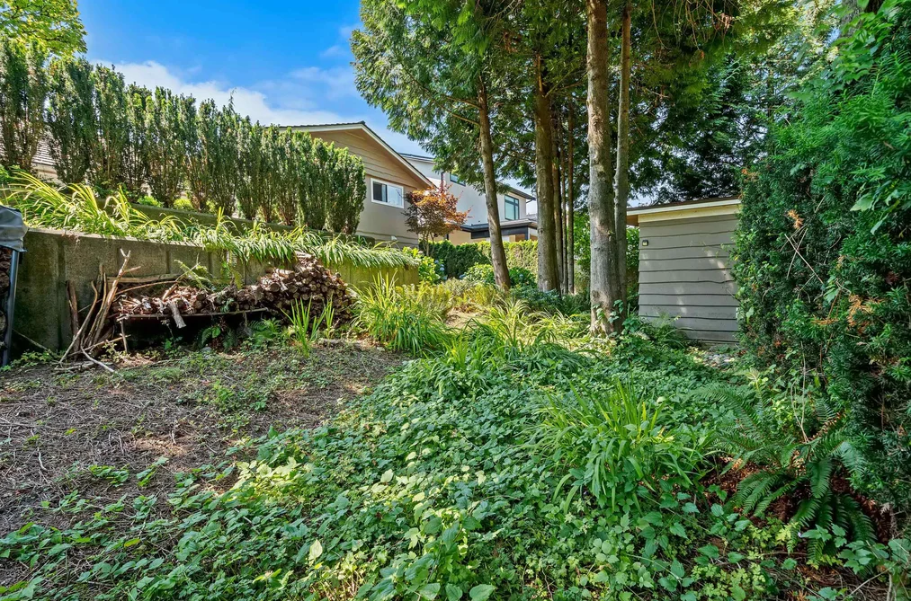 7965 BURNFIELD CRESCENT, Burnaby, BC — Residential for Sale — Photo 27 of 36