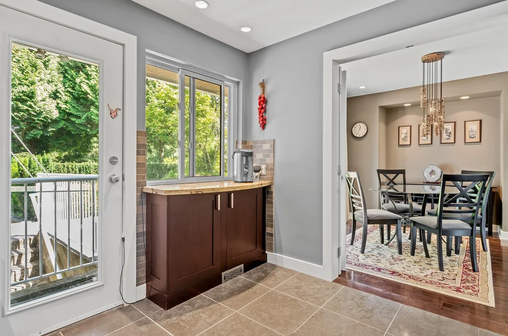 7965 BURNFIELD CRESCENT, Burnaby, BC — Residential for Sale — Photo 9 of 36
