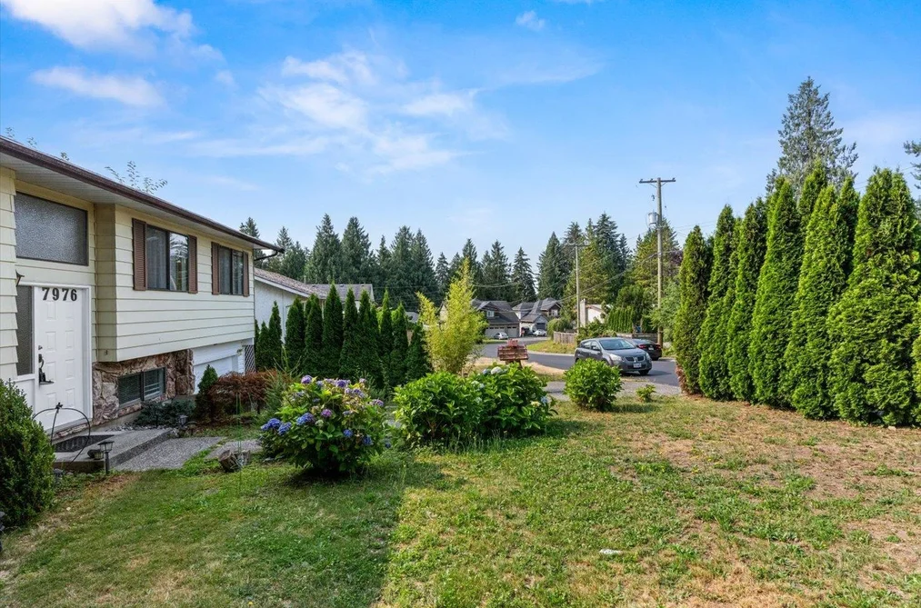 7976 TANAGER STREET, Mission BC V2V 5K5, Mission BC — Residential for Sale - Photo 3