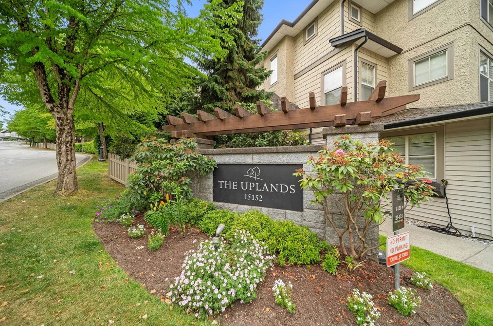 Townhouse for sale at 8 15152 62a Avenue Surrey British Columbia - MLS: R3136636