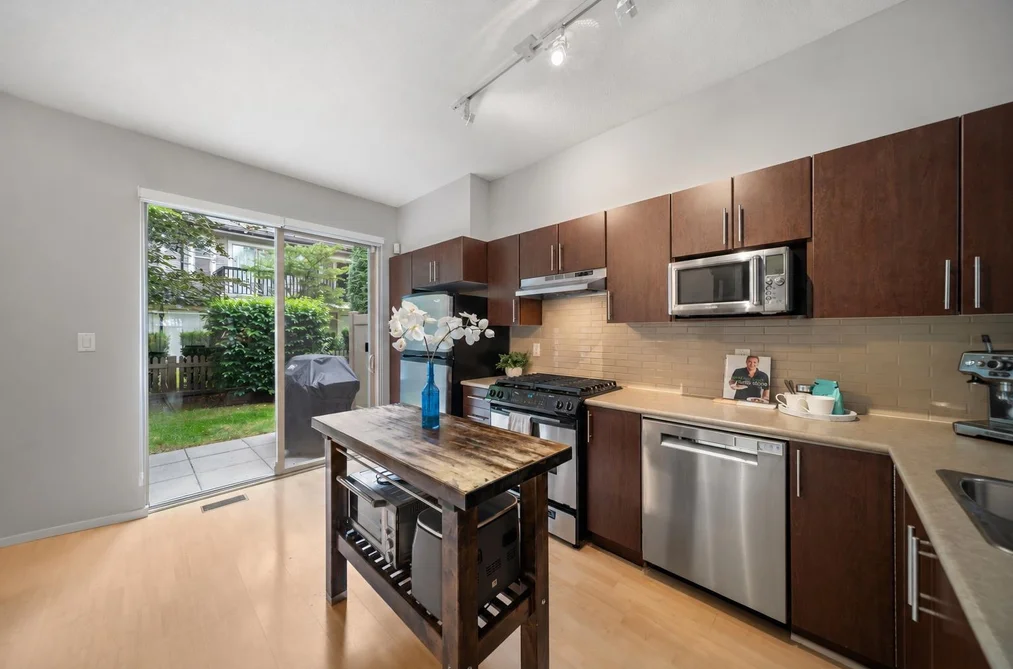 8 15152 62A AVENUE, Surrey BC V3S 1V1, Surrey BC — Residential for Sale — Photo 10 of 33