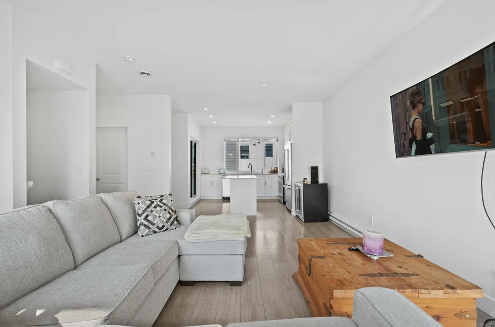 16433 19th Ave Unit 8, Surrey, BC - MLS: R3176742