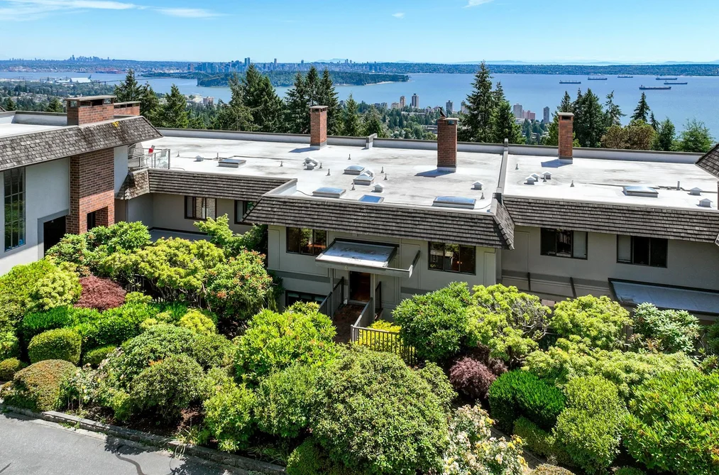 Condo for sale at 8 2206 Folkestone Way West Vancouver British Columbia - MLS: R3140083