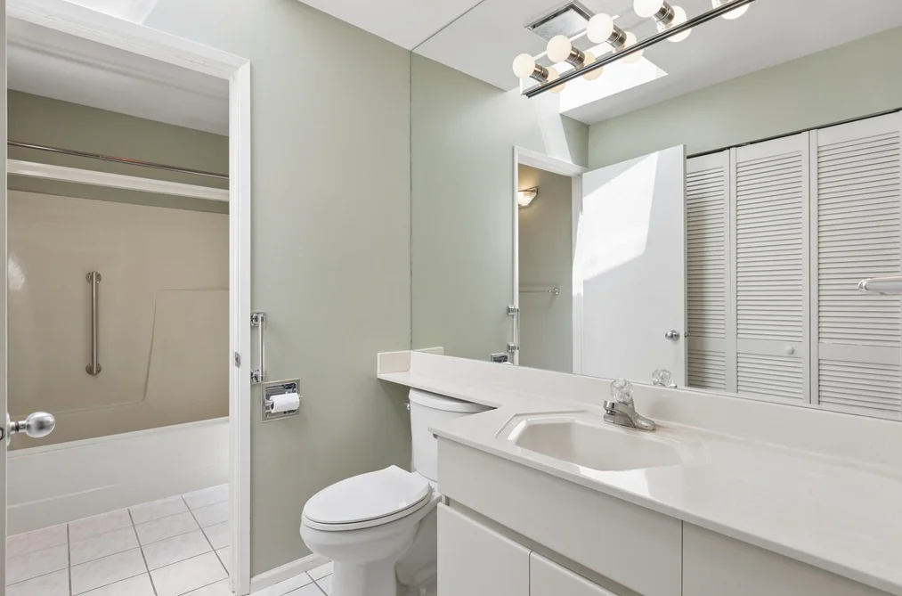 8 2206 FOLKESTONE WAY, West Vancouver BC V7S 2X7, West Vancouver BC — Residential for Sale — Photo 23 of 40