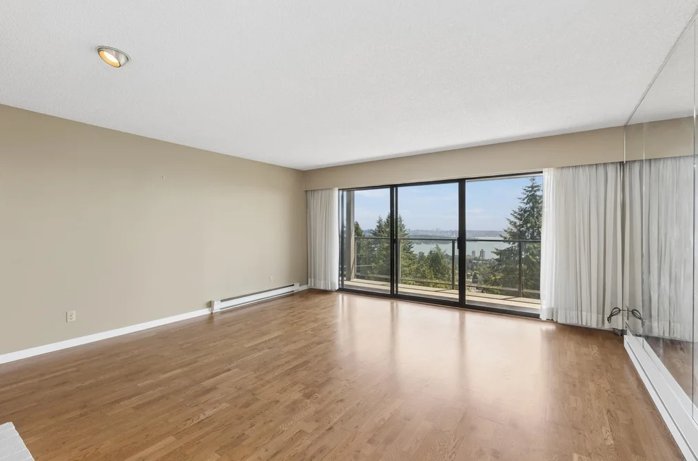8 2206 FOLKESTONE WAY, West Vancouver BC V7S 2X7, West Vancouver BC — Residential for Sale — Photo 3 of 40
