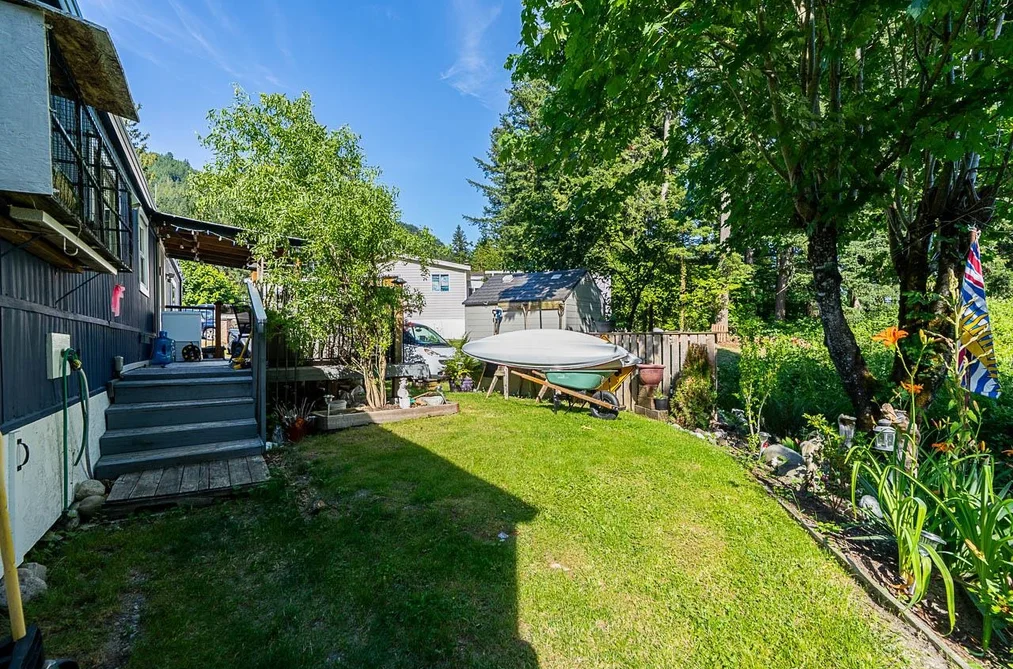 8 2216 LOUGHEED HIGHWAY, Agassiz BC V0M 1A1, Agassiz BC — Residential for Sale — Photo 26 of 34