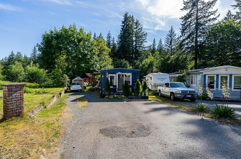 8 2216 LOUGHEED HIGHWAY, Agassiz BC V0M 1A1, Agassiz BC — Residential for Sale — Photo 3 of 34