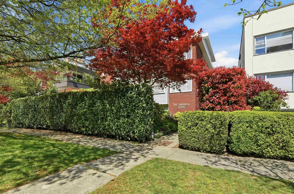 Condo for sale at 8 2255 W 40th Avenue Vancouver British Columbia - MLS: R3116928
