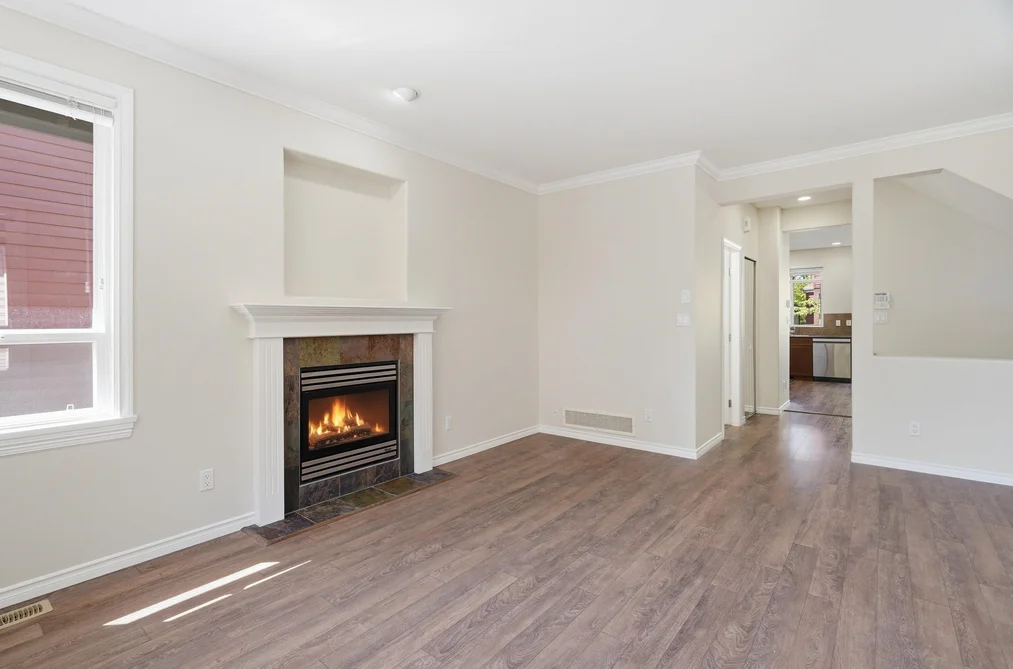 8 2281 ARGUE STREET, Port Coquitlam BC V3C 6R4, Port Coquitlam BC — Residential for Sale — Photo 4 of 30