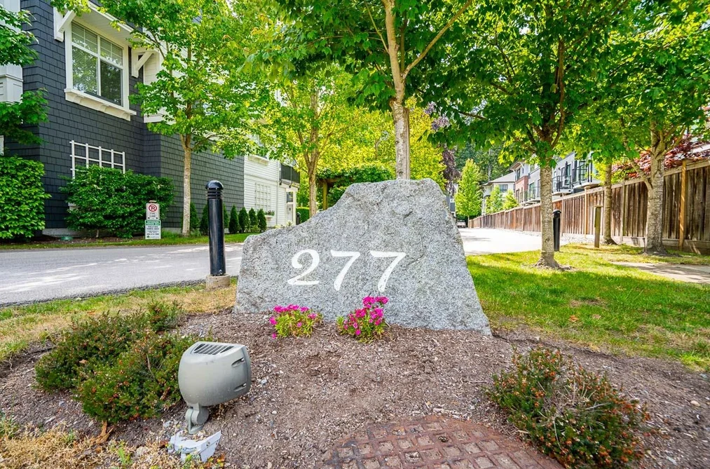 Townhouse for sale at 8 277 171 Street Surrey British Columbia - MLS: R3131874