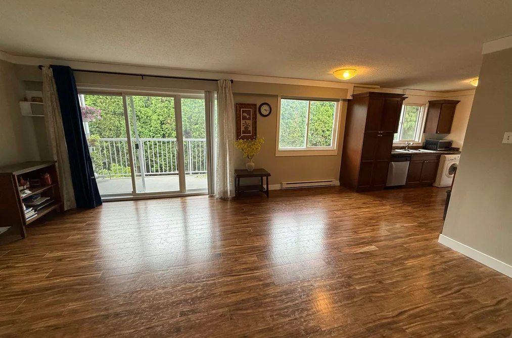 8 33900 MAYFAIR AVENUE, Abbotsford BC V2S 1R2, Abbotsford BC — Residential for Sale — Photo 5 of 27