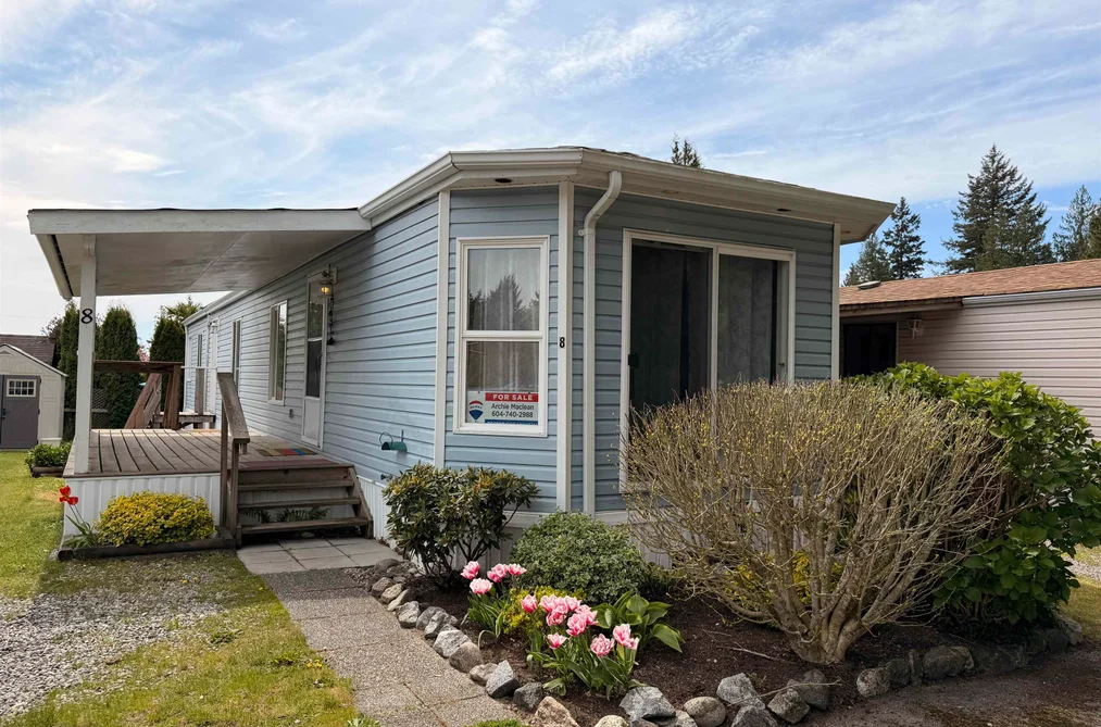 Manufactured Home for sale at 8 5575 Mason Road Sechelt British Columbia - MLS: R3118098