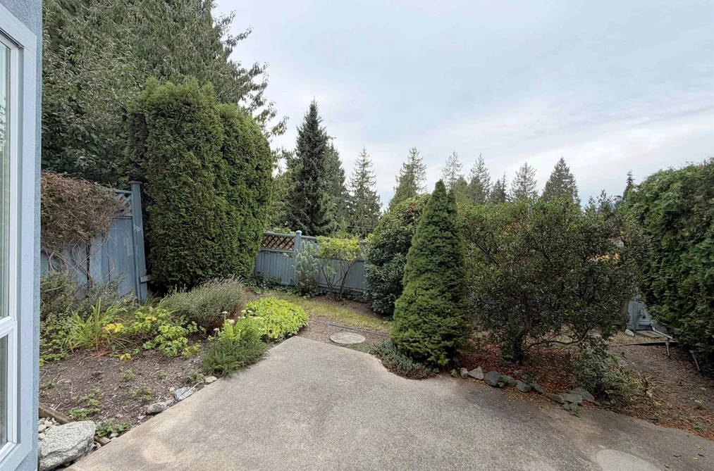 8-5740 Marine Way, Sechelt, BC - Townhouse for Sale - Photo 9 of 22 8-5740 Marine Way, Sechelt, BC - Townhouse for Sale - Photo 9 of 22