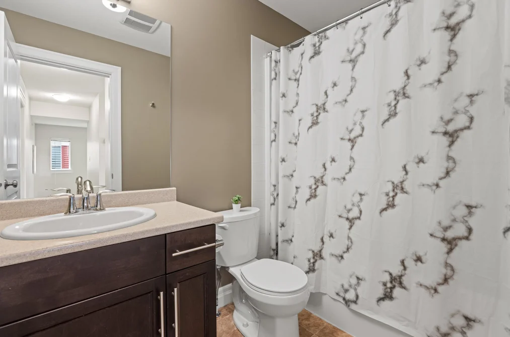 8 6026 LINDEMAN STREET, Chilliwack, BC — Residential for Sale — Photo 14 of 37