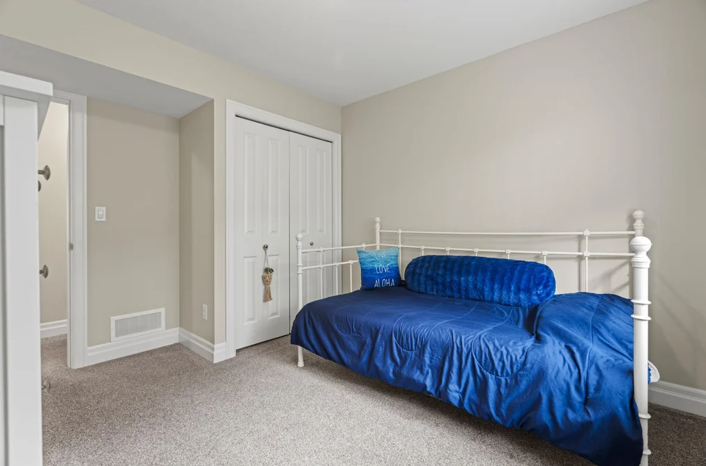 8 6026 LINDEMAN STREET, Chilliwack, BC — Residential for Sale — Photo 17 of 37