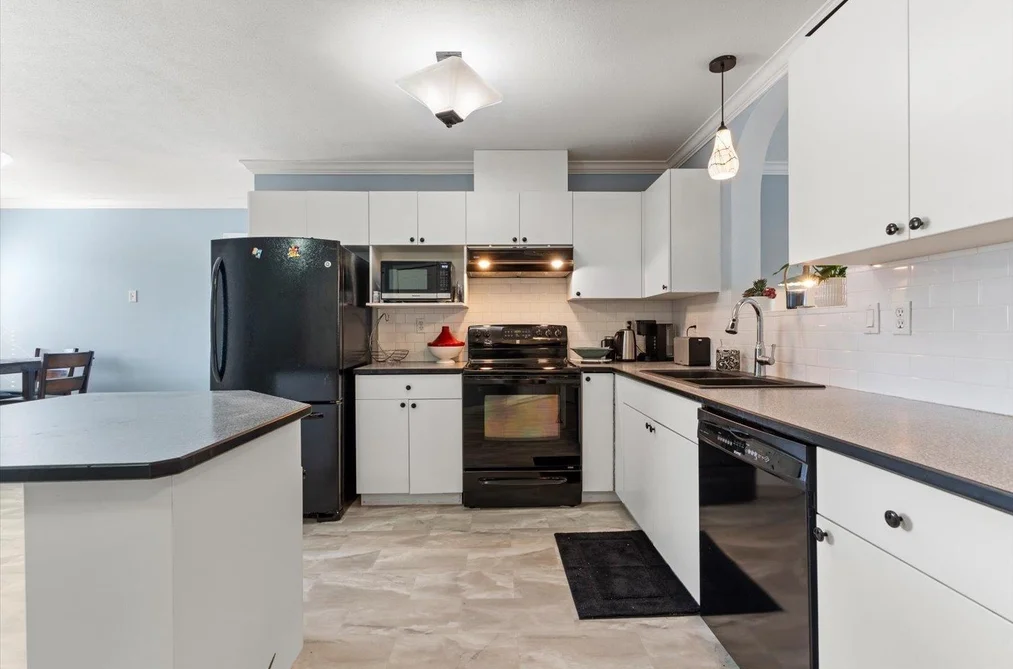 8 6480 VEDDER ROAD, Chilliwack BC V2R 3Z1, Chilliwack BC — Residential for Sale — Photo 7 of 30