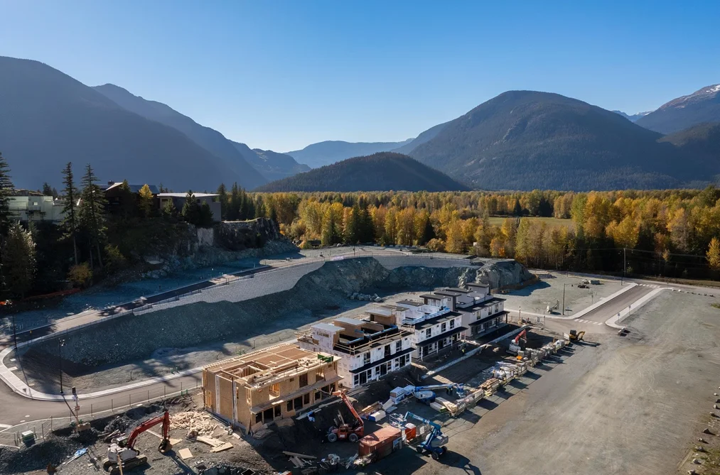 7362 Pemberton Farm Rd East Unit 8, Pemberton, BC - MLS: R3132374