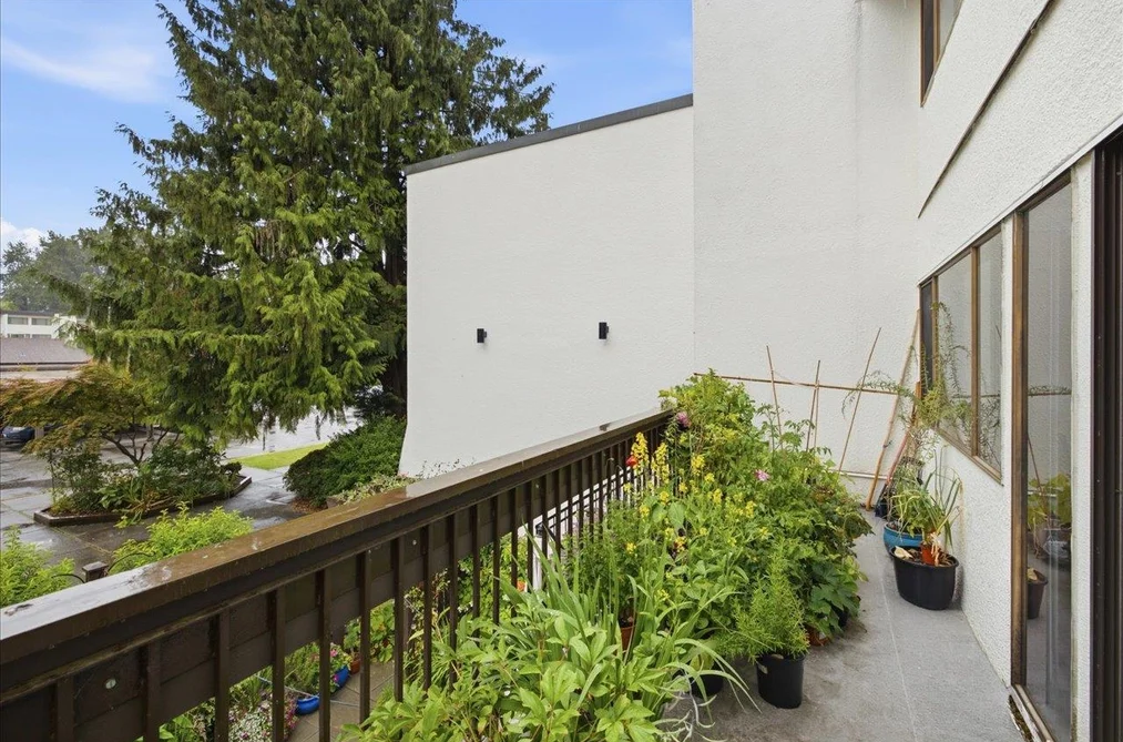 8 7363 MONTECITO DRIVE, Burnaby, BC — Residential for Sale — Photo 10 of 24