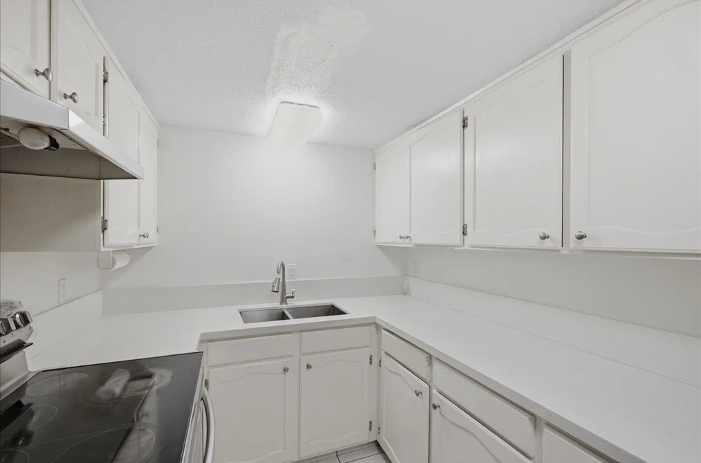 8 7363 MONTECITO DRIVE, Burnaby, BC — Residential for Sale — Photo 9 of 24