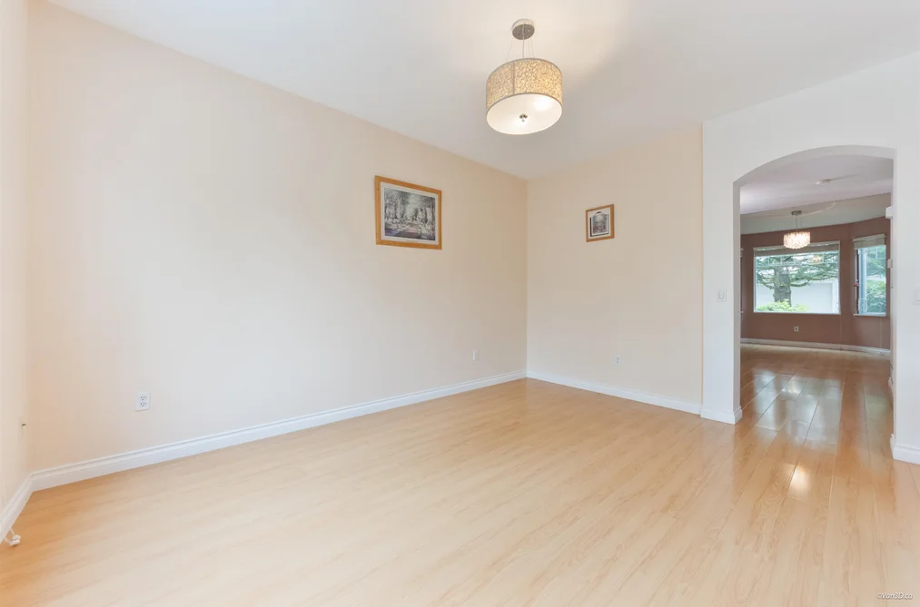 8 7500 CUMBERLAND STREET, Burnaby BC V3N 4Z9, Burnaby BC — Residential for Sale — Photo 4 of 11