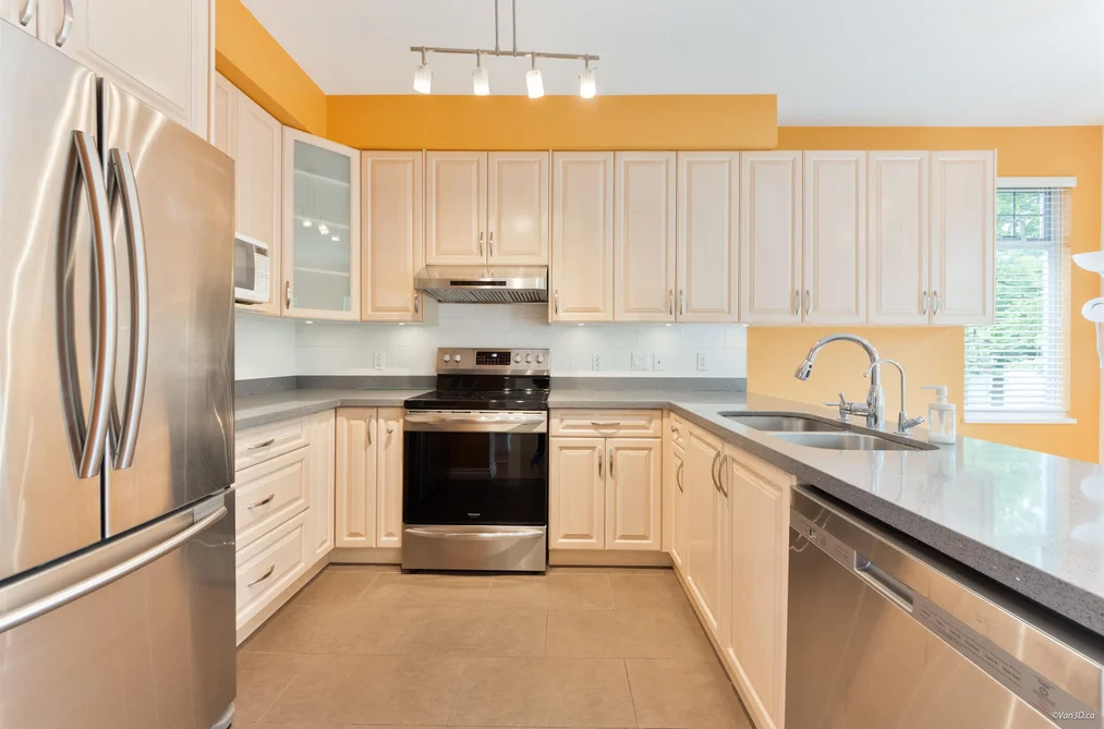 8 7500 CUMBERLAND STREET, Burnaby BC V3N 4Z9, Burnaby BC — Residential for Sale — Photo 6 of 11