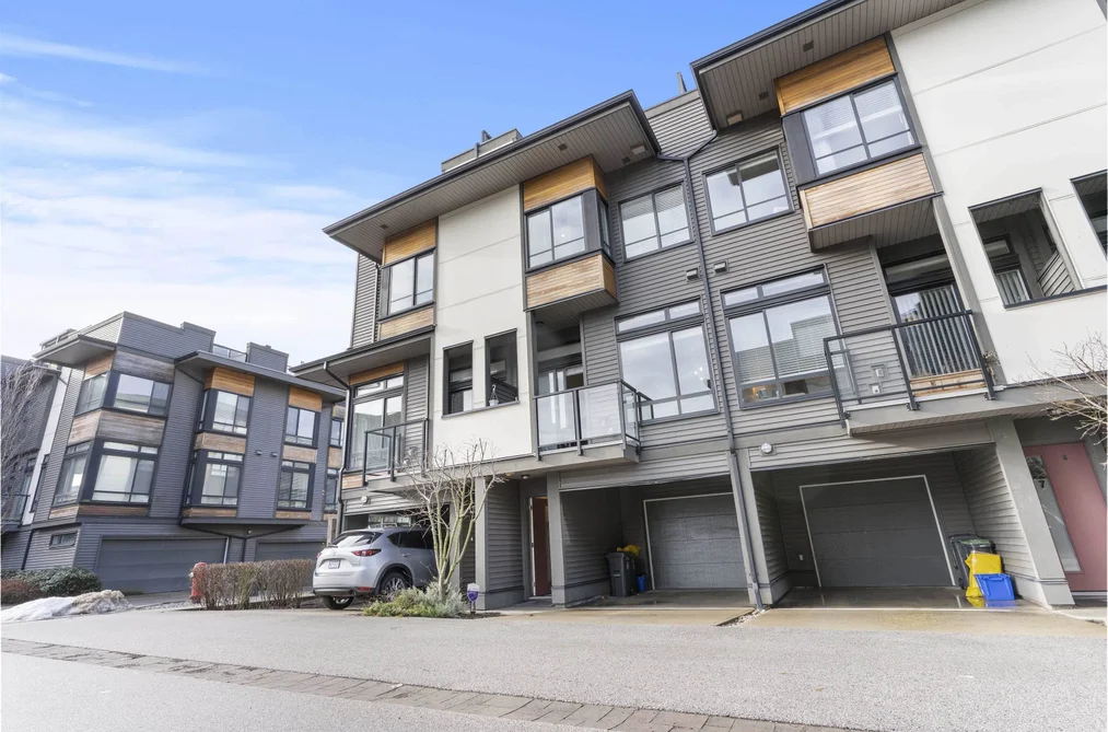 Townhouse for sale at 8 7811 209 Street Langley British Columbia - MLS: R3096009