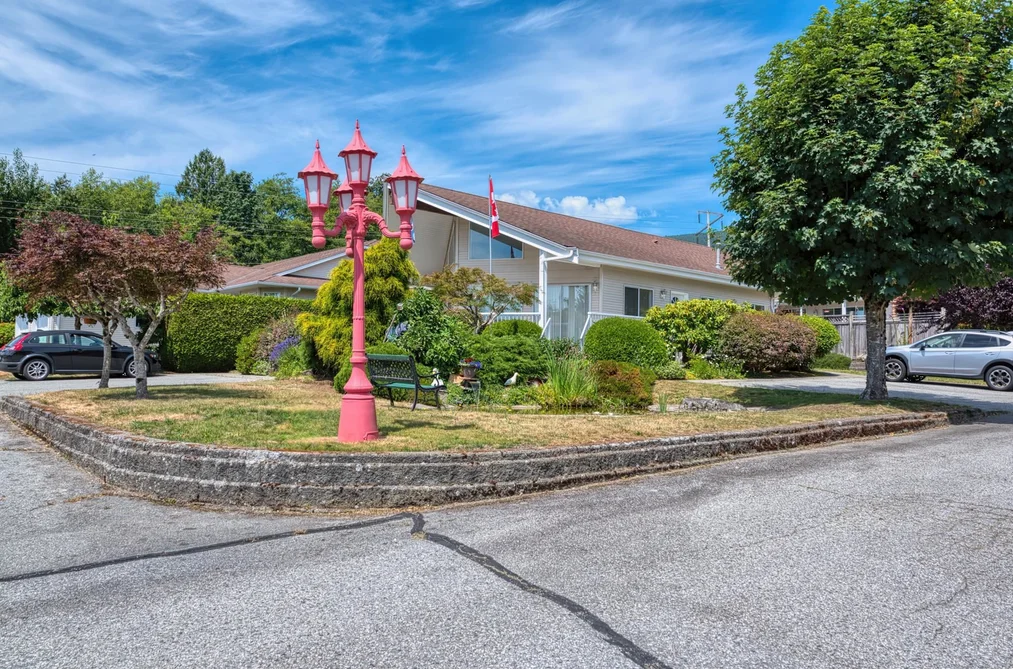 8 820 KIWANIS WAY, Gibsons BC V0N 1V9, Gibsons BC — Residential for Sale — Photo 34 of 37