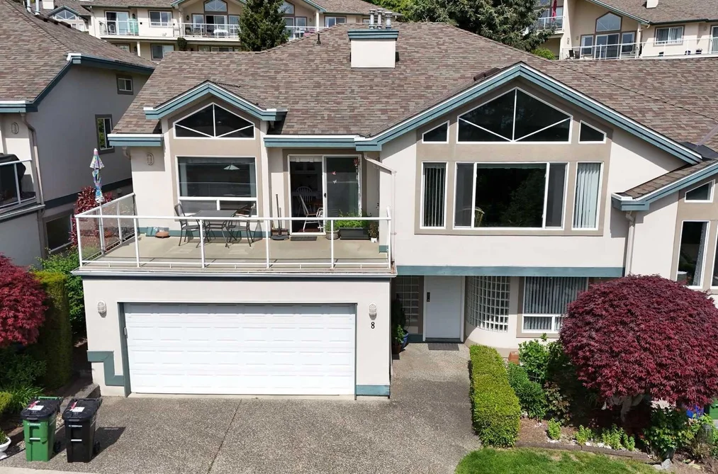 Townhouse for sale at 8 8590 Sunrise Drive Chilliwack British Columbia - MLS: R3125638