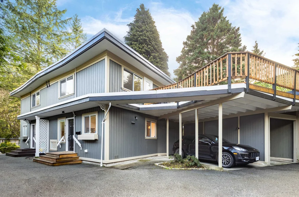 Townhouse for sale at 8 Glenmore Drive West Vancouver British Columbia - MLS: R3090423