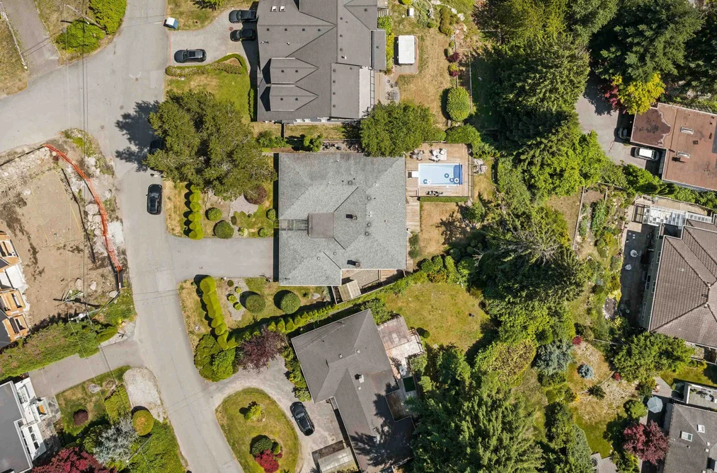 80 GLENMORE DRIVE, West Vancouver, BC — Residential for Sale — Photo 39 of 40