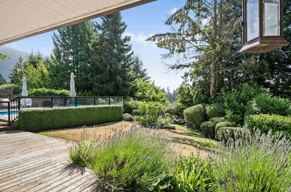 80 GLENMORE DRIVE, West Vancouver, BC — Residential for Sale — Photo 4 of 40
