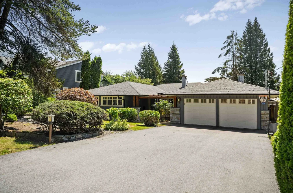 80 GLENMORE DRIVE, West Vancouver, BC — Residential for Sale — Photo 8 of 40