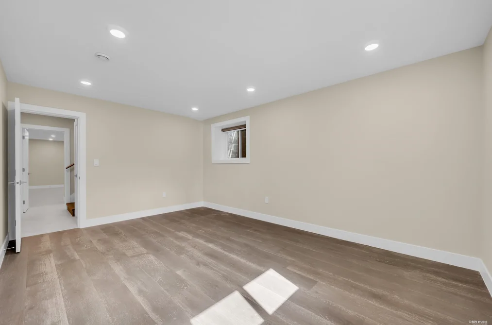 800 Montroyal Boulevard, North Vancouver, BC - MLS: R3164993 - Photo 31 800 Montroyal Boulevard, North Vancouver, BC - MLS: R3164993 - Photo 31