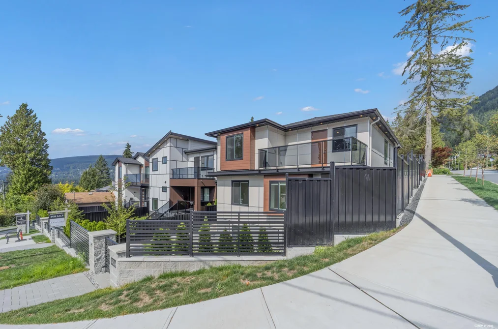 800 Montroyal Boulevard, North Vancouver, BC - MLS: R3164993 - Photo 38 800 Montroyal Boulevard, North Vancouver, BC - MLS: R3164993 - Photo 38