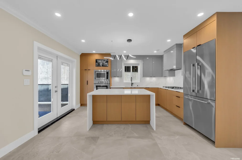 800 Montroyal Boulevard, North Vancouver, BC - MLS: R3164993 - Photo 9 800 Montroyal Boulevard, North Vancouver, BC - MLS: R3164993 - Photo 9