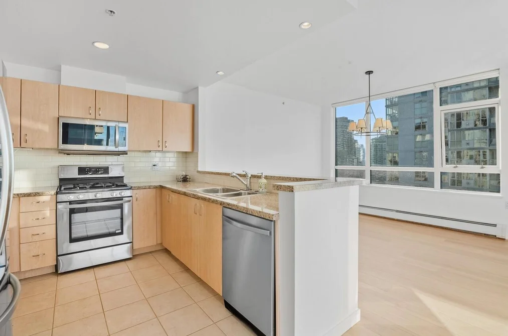 801 120 W 16 STREET, North Vancouver BC V7M 3N6, North Vancouver BC — Residential for Sale - Photo 6